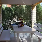 Golden Apple Villa