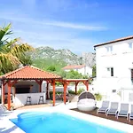 Villa Golden Apple Seline