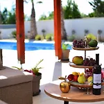 Villa Golden Apple Seline