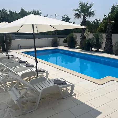 Villa Golden Apple *