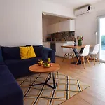 Vila Golden Apple