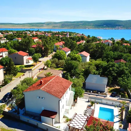 Вилла Golden Apple Селине