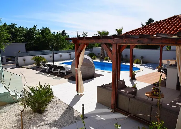 Golden Apple Villa Seline